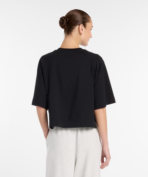 NEW BALANCE(ニューバランス)の「ウォーターカラーピンクボクシーTシャツ(Tシャツ/カットソー・レディース・ブラック/ホワイト・SMALL/MEDIUM/LARGE/X-LARGE)」の10枚目の写真