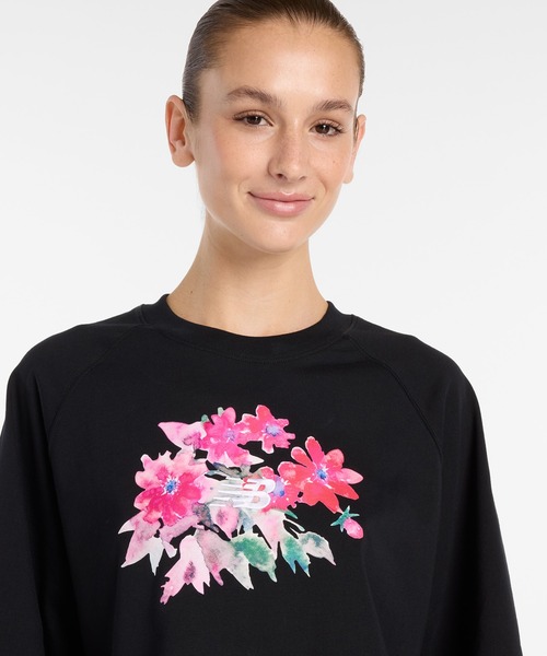 NEW BALANCE(ニューバランス)の「ウォーターカラーピンクボクシーTシャツ(Tシャツ/カットソー・レディース・ブラック/ホワイト・SMALL/MEDIUM/LARGE/X-LARGE)」の11枚目の写真