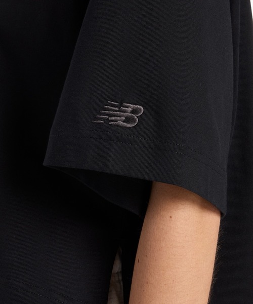 NEW BALANCE(ニューバランス)の「ウォーターカラーピンクボクシーTシャツ(Tシャツ/カットソー・レディース・ブラック/ホワイト・SMALL/MEDIUM/LARGE/X-LARGE)」の12枚目の写真