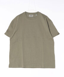 FOG ESSENTIALS（エフオージーエッセンシャルズ）の「【FOG ESSENTIALS】エッセンシャルズ FRONT LOGO BOXY TEE SS ロゴ Tシャツ ラバープリント（Tシャツ/カットソー）」