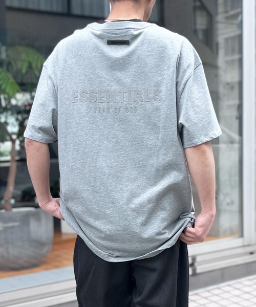 FOG ESSENTIALS(�G�t�I�[�W�[�G�b�Z���V�����Y)�́yFOG ESSENTIALS�z�G�b�Z���V�����Y BACK LOGO BOXY TEE SS ���S T�V���c ���o�[�v�����g(T�V���c/�J�b�g�\�[)