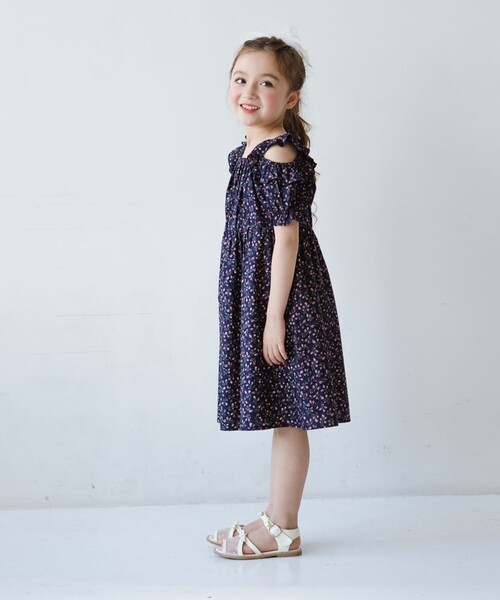 BRANSHES(ブランシェス)の「【おそろい】小花柄フリル肩あきワンピース(ワンピース・キッズ・ネイビー/ブルー・110/100/130/140/150/120)」の17枚目の写真