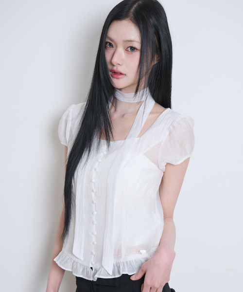 ILLIGO(イリゴ)の「リボンタイスクエアネックブラウスホワイト(シャツ/ブラウス・レディース・その他・SMALL/MEDIUM)」の4枚目の写真