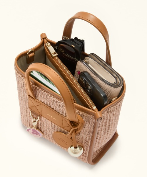 FURLA(フルラ)の「フルラ ディバイデッド (Furla Divide It) ミニトートバッグ(トートバッグ・レディース・サンドベージュ/ライトブルー・ONE SIZE)」の5枚目の写真