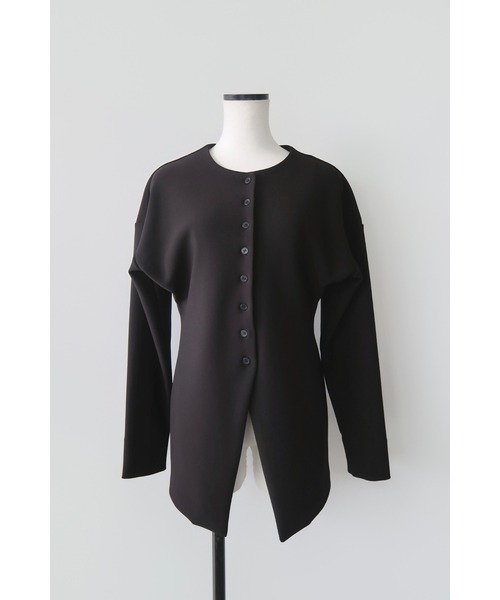 celon(セロン)の「flare line button jacket(ノーカラージャケット・レディース・ブラック/アイボリー・FREE)」の2枚目の写真