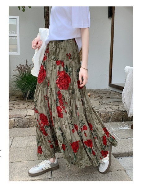 witch(ウイッチ)の「花柄シワ加工ロングスカート(スカート・レディース・レッド・FREE)」の16枚目の写真