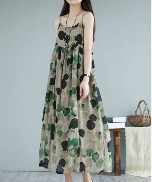 &soiree(アンドソワレ)の「水玉オーバーサイズキャミワンピース(ワンピース・レディース・グリーン/ブルー・MEDIUM/LARGE/X-LARGE)」の1枚目の写真