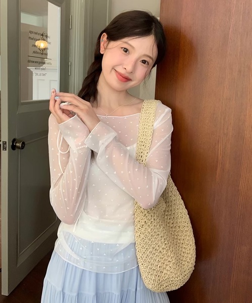 Alvia(アルビア)の「シアーリボントップス|肩ストラップリボン・透け感メッシュ長袖・細見えデザイン(その他トップス・レディース・ホワイト・M)」の13枚目の写真