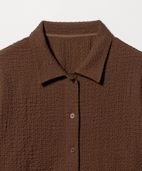 A DAY IN THE LIFE UNITED ARROWS(アデイインザライフユナイテッドアローズ)の「シャーリング ハーフスリーブシャツ 5分袖<A DAY IN THE LIFE>(シャツ/ブラウス・レディース・ブラック/オフホワイト/ダークブラウン・FREE)」の11枚目の写真