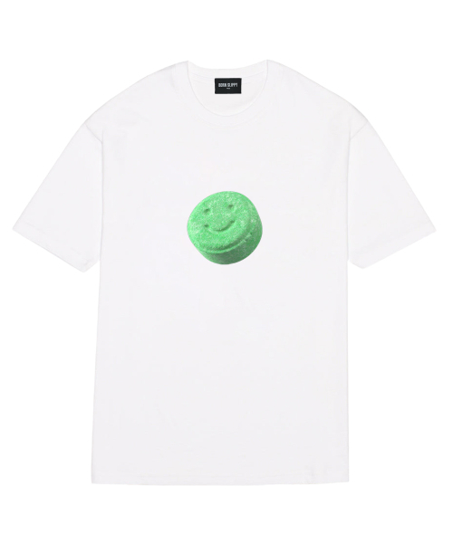 BORN SLIPPY(ボーンスリッピー)の「Smile Candy(Green) T-shirt (White)(Tシャツ/カットソー・レディース・その他・FREE)」の1枚目の写真
