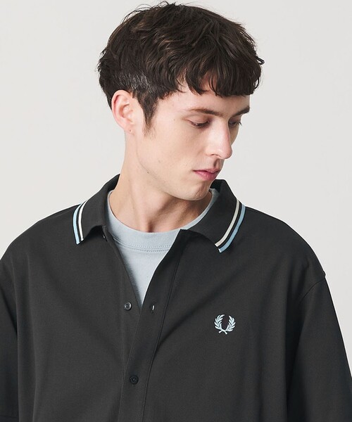 FRED PERRY（フレッドペリー）の「【別注】＜FRED PERRY＞ツインティップ ボタンスルー シャツ（シャツ/ブラウス・メンズ・ブラック/ダークグレー・M/L/XL）」の2枚目の写真