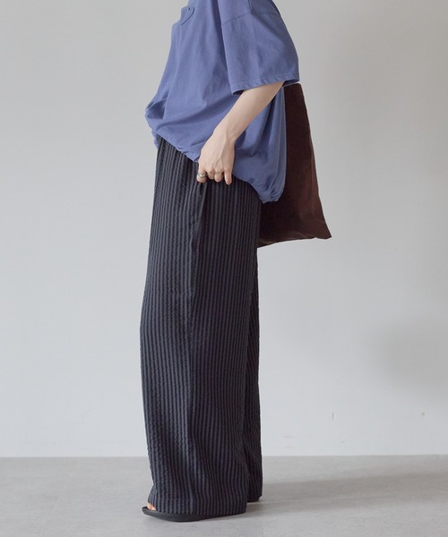 HEART MARKET(ハートマーケット)の「【DRY&EASYCARE】 ストライプイージーワイドパンツ(その他パンツ・レディース・ブラック系/ネイビー系/ナチュラル・MEDIUM/LARGE)」の17枚目の写真