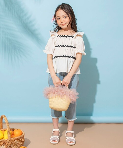 BRANSHES(ブランシェス)の「【おそろい】肩あきシャーリングトップス(シャツ/ブラウス・キッズ・ピンク/アイボリー・90/100/110/120/80/130/140/150)」の11枚目の写真