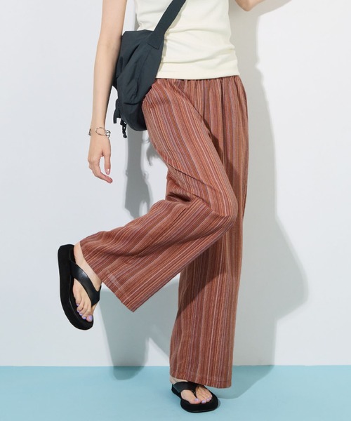 ABYS（アビス）の「マルチストライプワイドパンツ（その他パンツ・レディース・ブルー/レッド・MEDIUM/LARGE）」の2枚目の写真