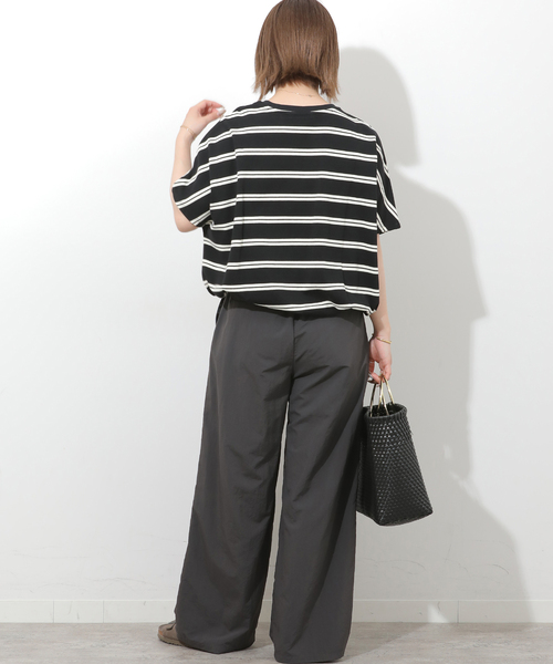 JOURNAL STANDARD relume(ジャーナルスタンダード レリューム)の「《一部WEB限定追加2》フレンチスリーブボーダーTシャツ(Tシャツ/カットソー・レディース・ナチュラル/ブラック/ブラック系その他/ネイビー・FREE)」の16枚目の写真