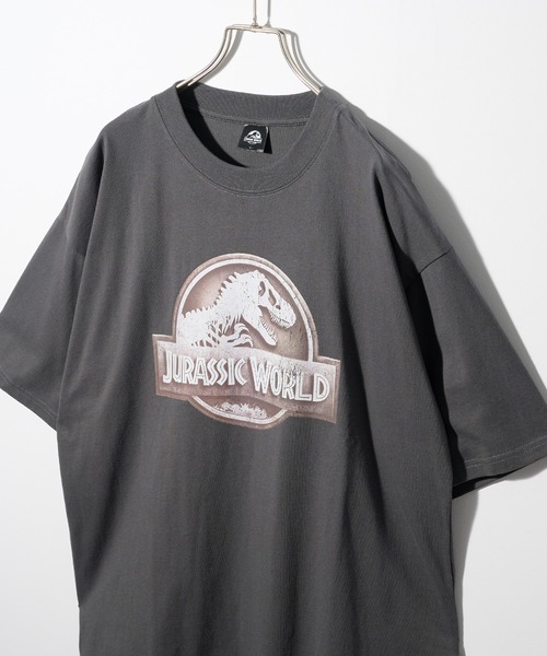 Disney(ディズニー)の「【SETUP7】ムービー グラフィック Tシャツ MNY / Back to the Future(バック・トゥ・ザ・フューチャー)/ Jurassic Park(ジュラシック・パーク)/ Jurassic World(ジュラシック・ワールド)/ JAWS(ジョーズ)/ Gremlins(グレムリン)/ IT(イット)/ Joker / The Goonies / The Muppets(Tシャツ/カットソー・メンズ・ブラック系その他2/ホワイト系その他3/ホワイト系その他2/ブラック系その他4/ホワイト系その他5/ブラック系その他6/ホワイト系その他4/ブラック系その他3/ブラック系/ブラック系9/ブラック系1/ホワイト系1/ブラック系その他5/ブラック系3/ブラック系2/ブラック系5/ブラック系4/ブラック系6/ブラック系その他/ブラック系7/ブラック系8・M/L)」の12枚目の写真
