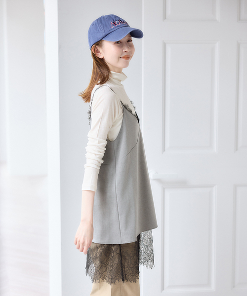 U by SPICK&SPAN(ユーバイスピックアンドスパン)の「リバーシブルレースキャミソール(キャミソール・レディース・チャコールグレー/ベージュ・FREE)」の8枚目の写真