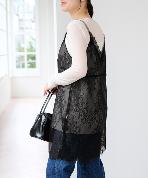 U by SPICK&SPAN(ユーバイスピックアンドスパン)の「リバーシブルレースキャミソール(キャミソール・レディース・チャコールグレー/ベージュ・FREE)」の20枚目の写真