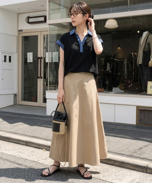 AMELY(エミリー)の「《スウェット×デニム風》異素材スキッパースウェットトップス/吸湿素材(スウェット・レディース・ブラック/グレー/ベージュ・フリー)」の13枚目の写真