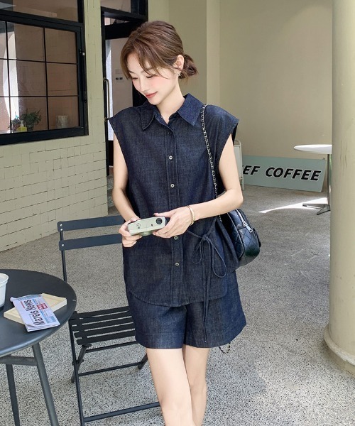 FAVORITO(ファヴォリート)の「デニムノースリーブトップスショートパンツセットアップ(セットアップ・レディース・ブルー・XL/L/M/S)」の12枚目の写真
