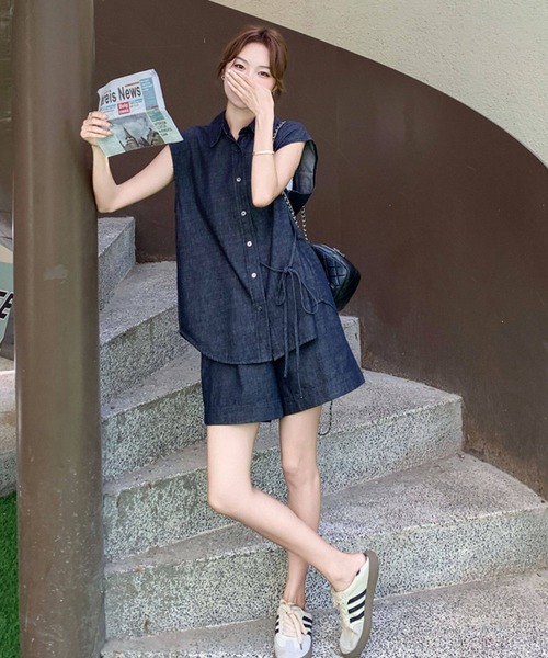 FAVORITO(ファヴォリート)の「デニムノースリーブトップスショートパンツセットアップ(セットアップ・レディース・ブルー・XL/L/M/S)」の6枚目の写真