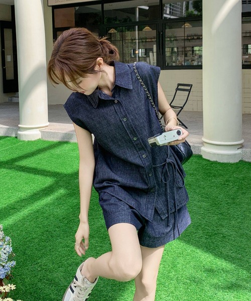 FAVORITO(ファヴォリート)の「デニムノースリーブトップスショートパンツセットアップ(セットアップ・レディース・ブルー・XL/L/M/S)」の17枚目の写真