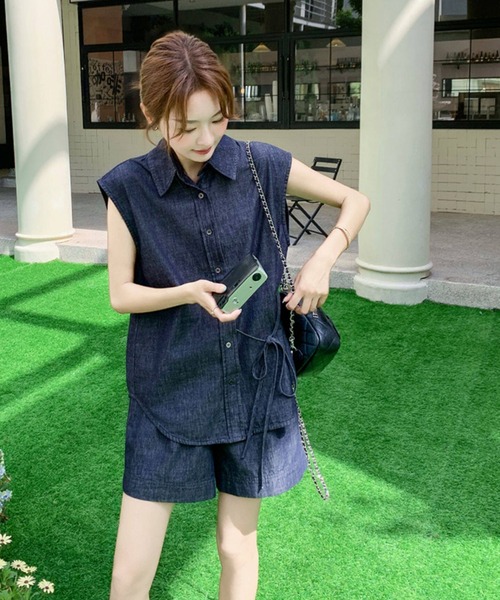 FAVORITO(ファヴォリート)の「デニムノースリーブトップスショートパンツセットアップ(セットアップ・レディース・ブルー・XL/L/M/S)」の18枚目の写真