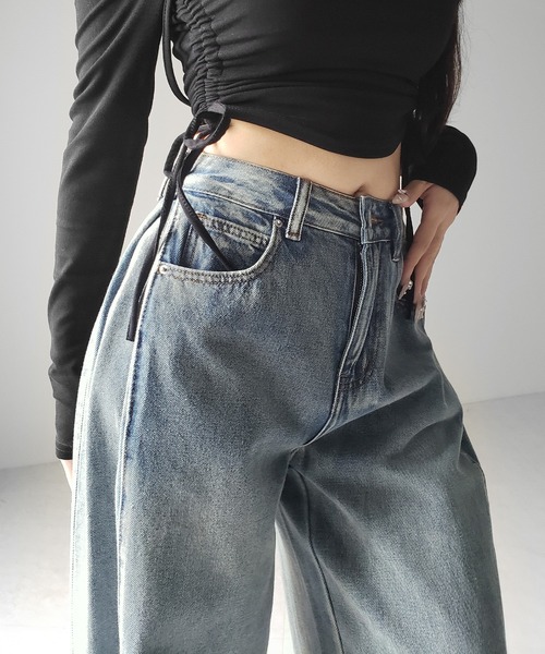 me+em select(ミームセレクト)の「【 3color /3size 】ヴィンテージライクウォッシュカーブワイドデニム / vintage like wash curve wide denim(デニムパンツ・レディース・ダークブラック/ブラック/ブルー・LARGE/MEDIUM/SMALL)」の13枚目の写真