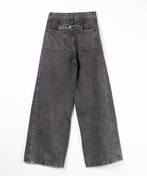 me+em select(ミームセレクト)の「【 3color /3size 】ヴィンテージライクウォッシュカーブワイドデニム / vintage like wash curve wide denim(デニムパンツ・レディース・ダークブラック/ブラック/ブルー・LARGE/MEDIUM/SMALL)」の7枚目の写真