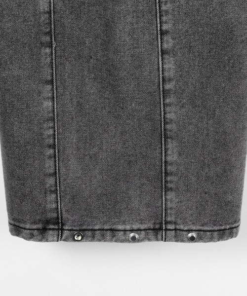 me+em select(ミームセレクト)の「【 3color /3size 】ヴィンテージライクウォッシュカーブワイドデニム / vintage like wash curve wide denim(デニムパンツ・レディース・ダークブラック/ブラック/ブルー・LARGE/MEDIUM/SMALL)」の9枚目の写真
