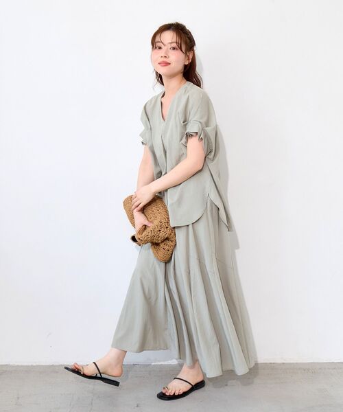 le.coeur blanc(ルクールブラン)の「エアータンブラータックスリーブブラウス×スカートセット(ワンピース・レディース・ブラック/ライトグリーン/ブラウン・38)」の7枚目の写真