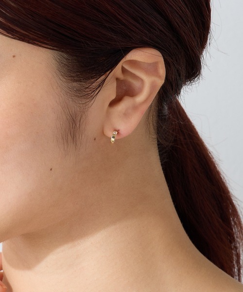CALIN STANDARD(カリンスタンダード)の「◆金属アレルギー対応◆◆made in japan◆【純金厚メッキ】スクエアキュービックジルコニア 極小ミニマル ループフィットイヤリング(イヤリング・レディース・シルバー/ゴールド/ピンクゴールド・FREE)」の1枚目の写真