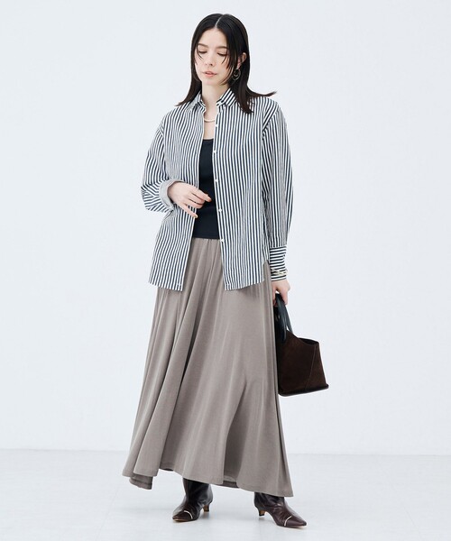 NOLLEY’S Sophi(ノーリーズソフィ)の「【WEB限定】【BECシリーズ】《セットアップ対応》ウォッシャブルフィブリルテレコフレアーマキシスカート(スカート・レディース・チャコールグレー/カーキ・38/36)」の4枚目の写真