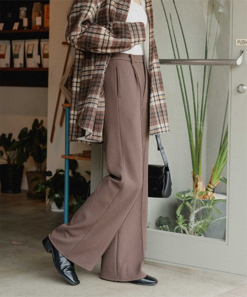 titivate(ティティベイト)の「裏起毛/美シルエットフレアパンツ(その他パンツ・レディース・ブラック/ブラウン/アイボリー・SP/S/L/M)」の15枚目の写真