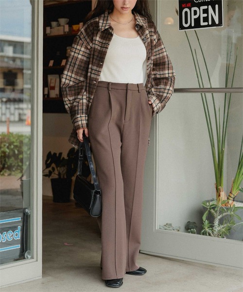 titivate(ティティベイト)の「裏起毛/美シルエットフレアパンツ(その他パンツ・レディース・ブラック/ブラウン/アイボリー・SP/S/L/M)」の16枚目の写真