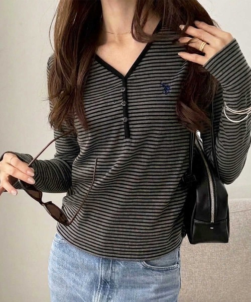 U.S. POLO ASSN.(ユーエスポロアッスン)の「GeeRA別注【U.S. POLO ASSN.】細見え!Vネックヘンリーリブカットソー(Tシャツ/カットソー・レディース・ネイビー/杢グレー/オートミール/グレー系その他/チャコール・X-LARGE/LARGE/MEDIUM/SMALL)」の3枚目の写真