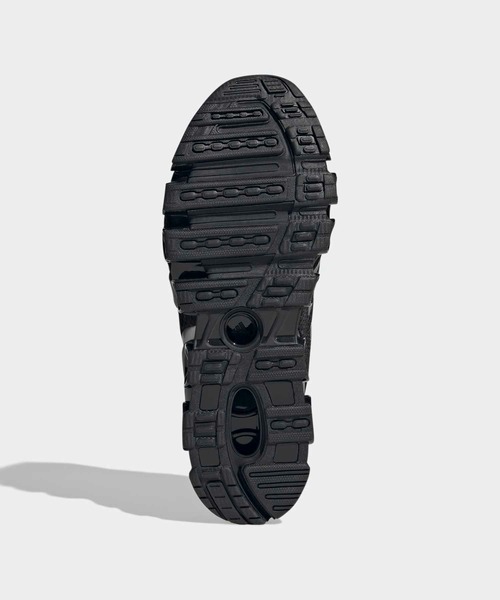 adidas(アディダス)の「メガ ゴーストライド / Mega Ghostride / アディダスオリジナルス adidas Originals(スニーカー・レディース・ブラック・27.0cm/27.5cm/28.0cm/26.0cm/26.5cm/22.5cm/25.0cm/25.5cm/24.0cm/24.5cm/23.0cm/23.5cm)」の6枚目の写真