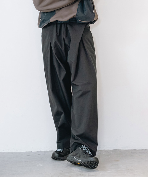 yoshiokubo(ヨシオクボ)の「yoshiokubo ヨシオクボ / 3 LAYER WIDE PANT スリーレイヤーワイドパンツ / YKF26411(その他パンツ・メンズ・ブラック・2/1/3)」の1枚目の写真