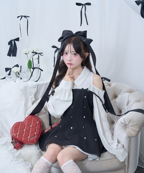 Honey Cinnamon（ハニーシナモン）の「ハートビジューショルダーバッグ（ショルダーバッグ・レディース・ブラック/ボルドー・FREE）」の7枚目の写真