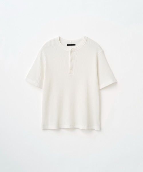 Juha(ユハ)の「SOFT WAFFLE HENLEY(Tシャツ/カットソー・メンズ・ブラック/ホワイト/グレイッシュベージュ・4/3)」の6枚目の写真