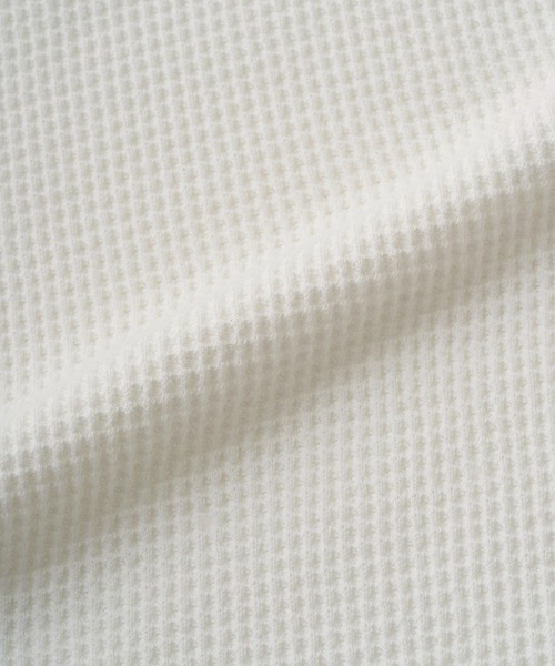 Juha(ユハ)の「SOFT WAFFLE HENLEY(Tシャツ/カットソー・メンズ・ブラック/ホワイト/グレイッシュベージュ・4/3)」の19枚目の写真