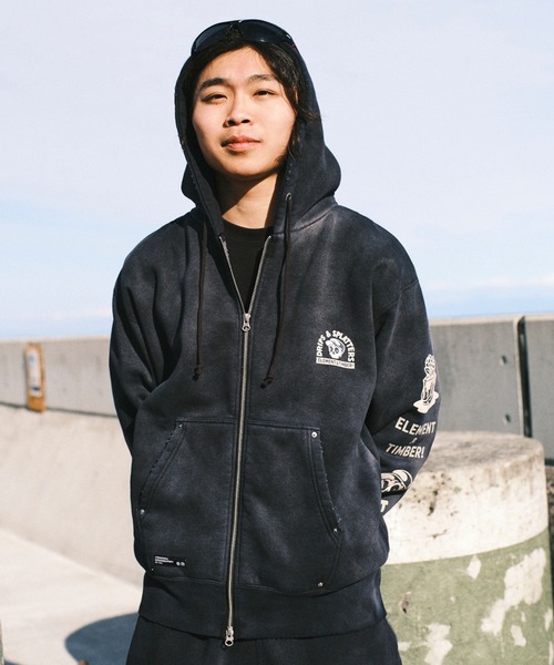 ELEMENT(エレメント)の「ELEMENT メンズ TIMBER DRIPS ZIP HOOD パーカー 【2026年秋冬モデル】/エレメントバックプリントジップアップフーディー(パーカー・メンズ・ネイビー/ブラック系その他/グレー系その他・MEDIUM/X-LARGE/LARGE)」の6枚目の写真