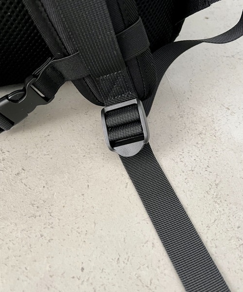 Lee（リー）の「Lee.撥水ポリエステル フロントメッシュリュック.2層式 バックパック（バックパック/リュック・レディース・ブラック×グリーン/ブラック×ブラック/ブラック×ピンク/ブラック×ホワイト/ブラック×パープル・FREE）」の10枚目の写真
