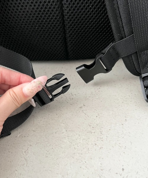 Lee（リー）の「Lee.撥水ポリエステル フロントメッシュリュック.2層式 バックパック（バックパック/リュック・レディース・ブラック×グリーン/ブラック×ブラック/ブラック×ピンク/ブラック×ホワイト/ブラック×パープル・FREE）」の12枚目の写真