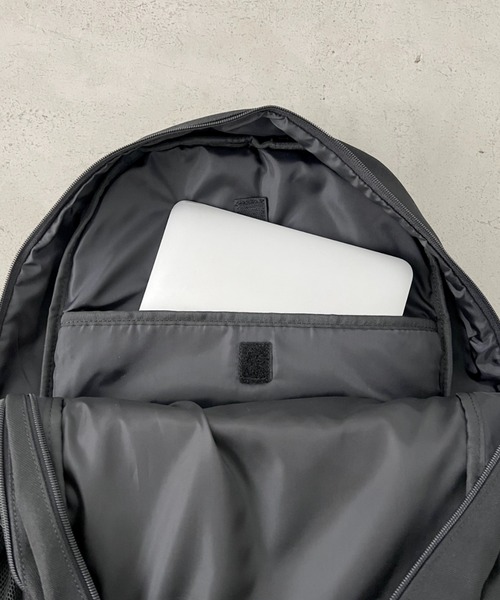 Lee（リー）の「Lee.撥水ポリエステル フロントメッシュリュック.2層式 バックパック（バックパック/リュック・レディース・ブラック×グリーン/ブラック×ブラック/ブラック×ピンク/ブラック×ホワイト/ブラック×パープル・FREE）」の17枚目の写真