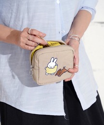 Dick Bruna（ディックブルーナ）の「"11"≪Dick Bruna≫miffy 2ポケット パフ スクエアポーチ（ポーチ）」