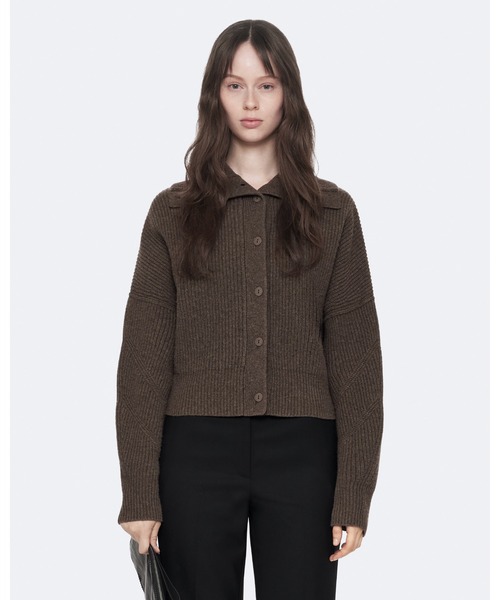 ALLSAINTS(オールセインツ)の「CARON CROPPED MERINO WOOL CARDIGAN | CARON クロップド メリノ ウール カーディガン(カーディガン/ボレロ・レディース・ブラウン系その他・L/M/S/XS)」の1枚目の写真