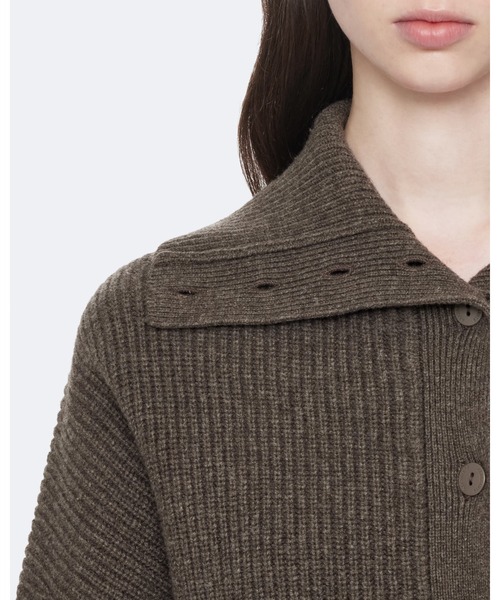 ALLSAINTS(オールセインツ)の「CARON CROPPED MERINO WOOL CARDIGAN | CARON クロップド メリノ ウール カーディガン(カーディガン/ボレロ・レディース・ブラウン系その他・L/M/S/XS)」の6枚目の写真
