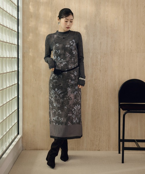 LAULEN(ローレン)の「artistic damask camisole dress /アーティスティックダマスクキャミソールドレス(ワンピース・レディース・ブラウン/グレー・S/M)」の2枚目の写真