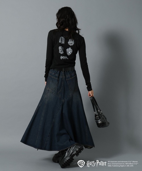 PAGEBOY(ページボーイ)の「【Harry Potter(ハリー・ポッター)】ホグワーツエンブレムシアーロンT(Tシャツ/カットソー・レディース・グレー/ブラック・FREE)」の12枚目の写真